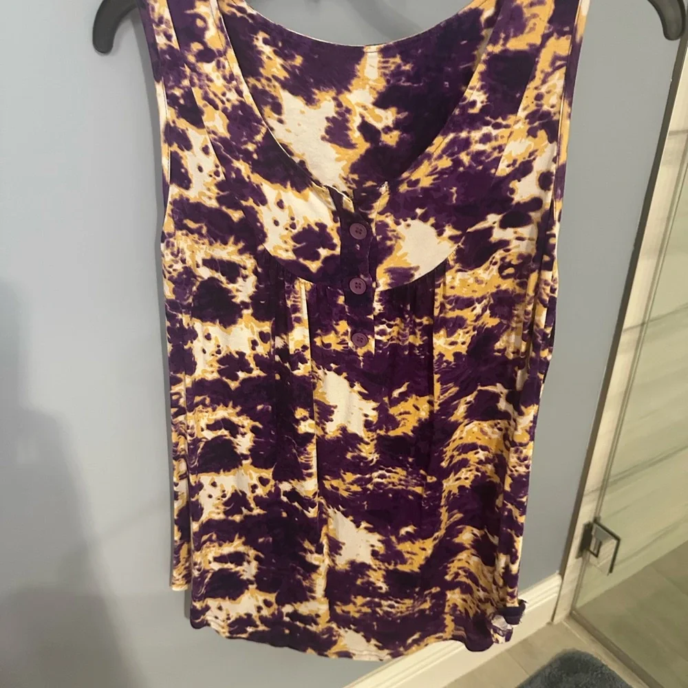Two Colorful Sleeveless Draped Tops-Multicolor - Picture 3 of 6